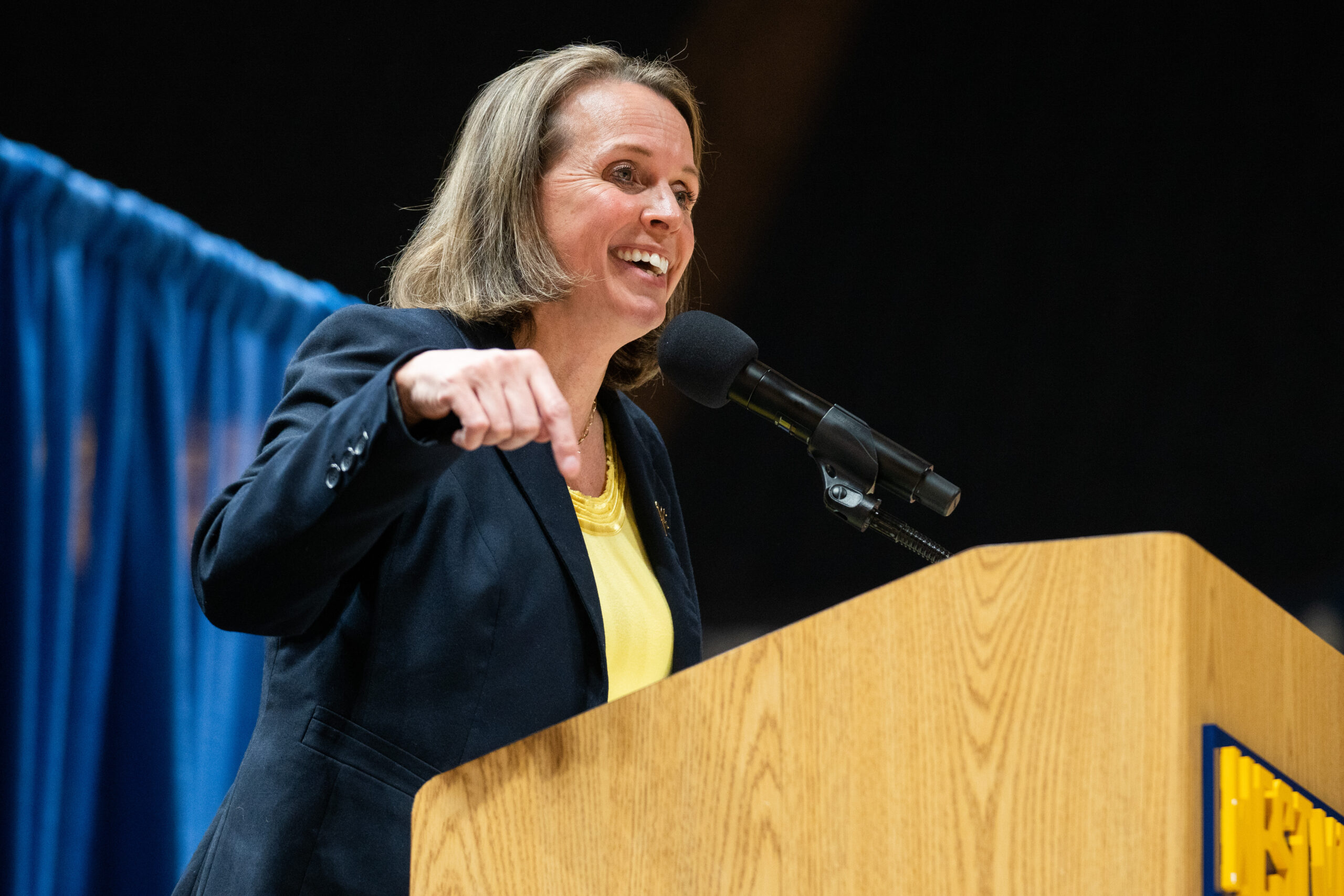 Plitzuweit wastes no time in making connections with West Virginia and her team